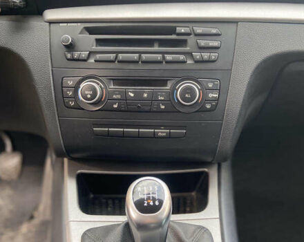 Серый БМВ 1 Серия, объемом двигателя 2 л и пробегом 318 тыс. км за 7300 $, фото 3 на Automoto.ua