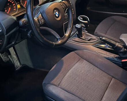 Сірий БМВ 1 Серія, об'ємом двигуна 2 л та пробігом 273 тис. км за 8300 $, фото 3 на Automoto.ua