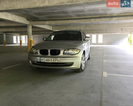 БМВ 1 Серия 2009 в Ужгороде на Automoto.ua Серый БМВ 1 Серия, объемом двигателя 2 л и пробегом 200 тыс. км за 5500 $, фото 10 на Automoto.ua