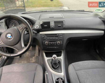 Серый БМВ 1 Серия, объемом двигателя 2 л и пробегом 318 тыс. км за 7300 $, фото 5 на Automoto.ua