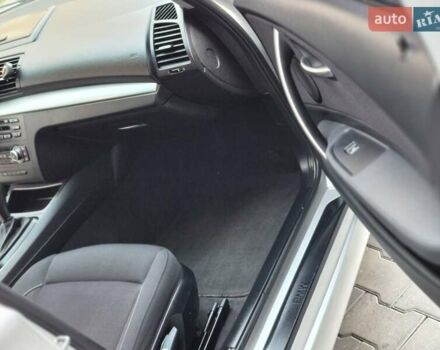 Серый БМВ 1 Серия, объемом двигателя 2 л и пробегом 209 тыс. км за 9500 $, фото 11 на Automoto.ua