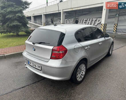Серый БМВ 1 Серия, объемом двигателя 2 л и пробегом 200 тыс. км за 7550 $, фото 19 на Automoto.ua