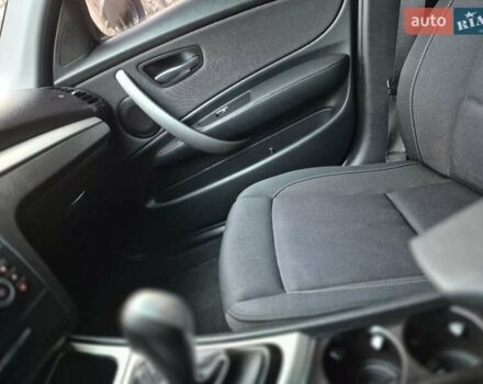 Серый БМВ 1 Серия, объемом двигателя 2 л и пробегом 209 тыс. км за 9500 $, фото 7 на Automoto.ua