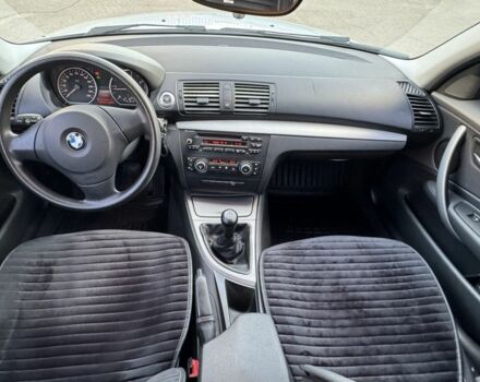 Сірий БМВ 1 Серія, об'ємом двигуна 2 л та пробігом 215 тис. км за 7499 $, фото 11 на Automoto.ua