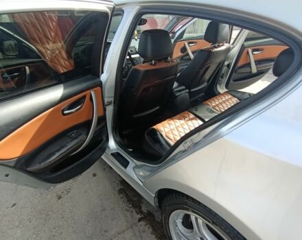 Серый БМВ 1 Серия, объемом двигателя 2 л и пробегом 306 тыс. км за 7500 $, фото 8 на Automoto.ua