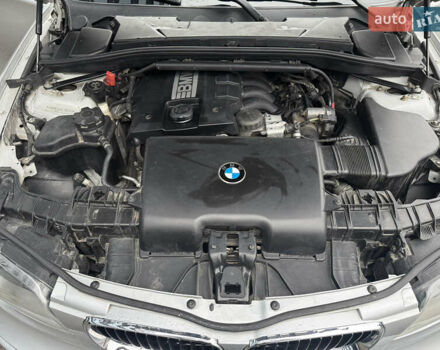 Серый БМВ 1 Серия, объемом двигателя 2 л и пробегом 200 тыс. км за 7550 $, фото 68 на Automoto.ua