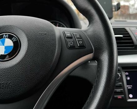 Серый БМВ 1 Серия, объемом двигателя 2 л и пробегом 117 тыс. км за 7650 $, фото 9 на Automoto.ua