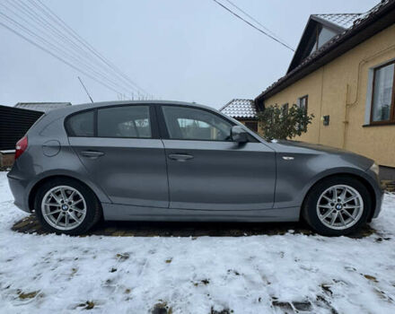 Серый БМВ 1 Серия, объемом двигателя 2 л и пробегом 335 тыс. км за 8800 $, фото 45 на Automoto.ua