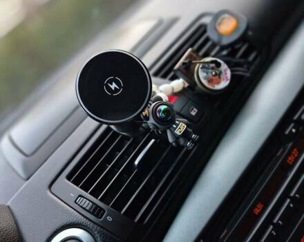 Серый БМВ 1 Серия, объемом двигателя 2 л и пробегом 209 тыс. км за 9500 $, фото 2 на Automoto.ua