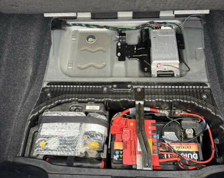 Серый БМВ 1 Серия, объемом двигателя 2 л и пробегом 335 тыс. км за 8800 $, фото 28 на Automoto.ua