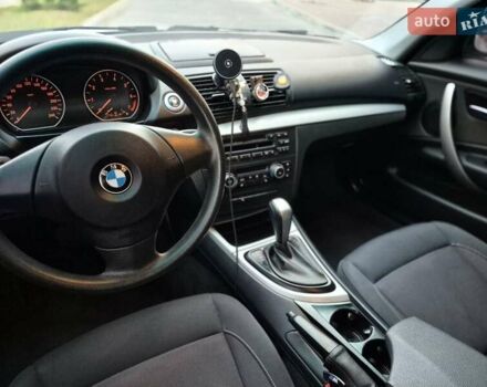 Серый БМВ 1 Серия, объемом двигателя 2 л и пробегом 209 тыс. км за 9500 $, фото 9 на Automoto.ua