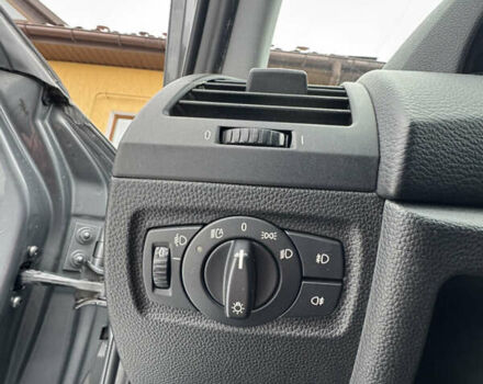 Серый БМВ 1 Серия, объемом двигателя 2 л и пробегом 335 тыс. км за 8800 $, фото 9 на Automoto.ua