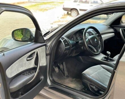 Серый БМВ 1 Серия, объемом двигателя 2 л и пробегом 330 тыс. км за 6499 $, фото 9 на Automoto.ua