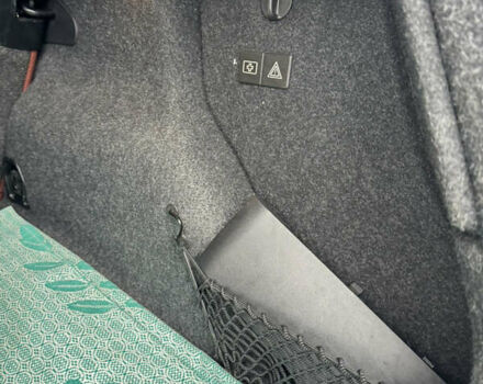 Серый БМВ 1 Серия, объемом двигателя 2 л и пробегом 335 тыс. км за 8800 $, фото 26 на Automoto.ua