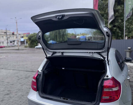 Серый БМВ 1 Серия, объемом двигателя 2 л и пробегом 220 тыс. км за 8500 $, фото 4 на Automoto.ua