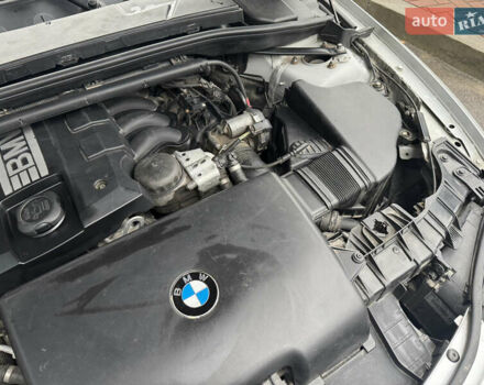 Серый БМВ 1 Серия, объемом двигателя 2 л и пробегом 200 тыс. км за 7550 $, фото 66 на Automoto.ua