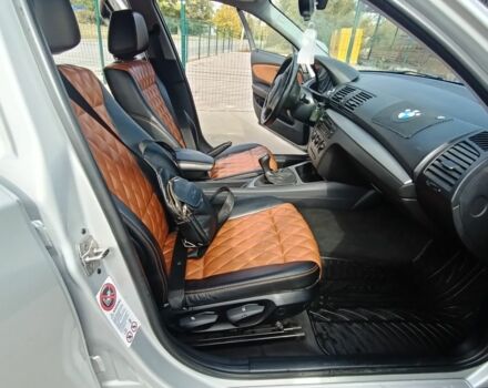 Серый БМВ 1 Серия, объемом двигателя 2 л и пробегом 306 тыс. км за 7500 $, фото 4 на Automoto.ua