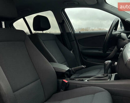 Серый БМВ 1 Серия, объемом двигателя 2 л и пробегом 117 тыс. км за 7650 $, фото 16 на Automoto.ua