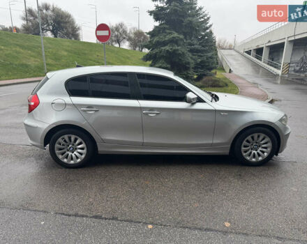 Серый БМВ 1 Серия, объемом двигателя 2 л и пробегом 200 тыс. км за 7550 $, фото 16 на Automoto.ua