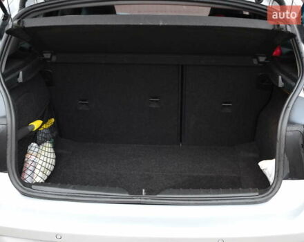 Сірий БМВ 1 Серія, об'ємом двигуна 2 л та пробігом 123 тис. км за 13500 $, фото 16 на Automoto.ua