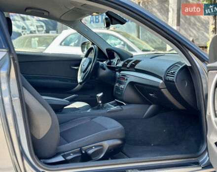 Серый БМВ 1 Серия, объемом двигателя 2 л и пробегом 135 тыс. км за 7900 $, фото 21 на Automoto.ua