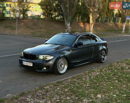Серый БМВ 1 Серия, объемом двигателя 3 л и пробегом 215 тыс. км за 14500 $, фото 5 на Automoto.ua