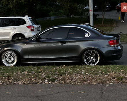 Серый БМВ 1 Серия, объемом двигателя 3 л и пробегом 215 тыс. км за 14500 $, фото 4 на Automoto.ua