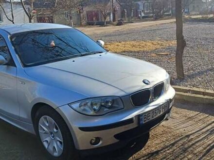 БМВ 1 Серия 2005 в Вознесенске на Automoto.ua Серый БМВ 1 Серия, объемом двигателя 1.6 л и пробегом 300 тыс. км за 5500 $, фото 1 на Automoto.ua