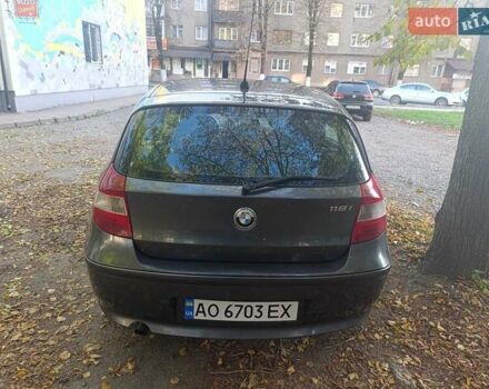 Серый БМВ 1 Серия, объемом двигателя 2 л и пробегом 257 тыс. км за 5000 $, фото 1 на Automoto.ua