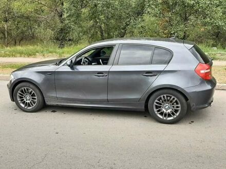 Сірий БМВ 1 Серія, об'ємом двигуна 2 л та пробігом 170 тис. км за 8000 $, фото 1 на Automoto.ua