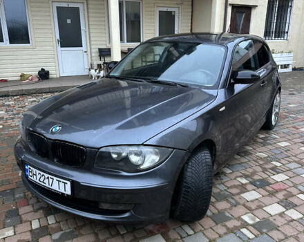 Серый БМВ 1 Серия, объемом двигателя 2 л и пробегом 113 тыс. км за 6100 $, фото 1 на Automoto.ua