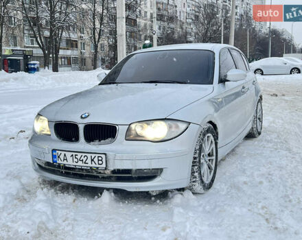 Серый БМВ 1 Серия, объемом двигателя 2 л и пробегом 360 тыс. км за 6000 $, фото 1 на Automoto.ua