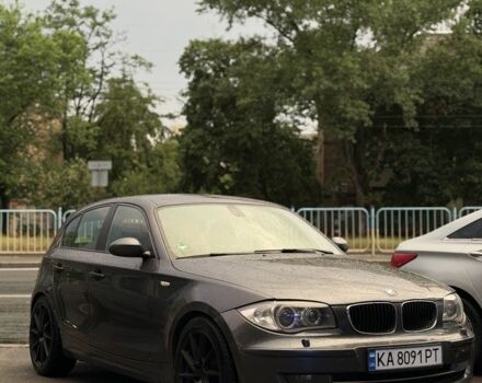 Серый БМВ 1 Серия, объемом двигателя 2 л и пробегом 220 тыс. км за 6702 $, фото 1 на Automoto.ua