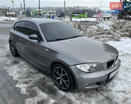 Серый БМВ 1 Серия, объемом двигателя 2 л и пробегом 198 тыс. км за 4000 $, фото 1 на Automoto.ua