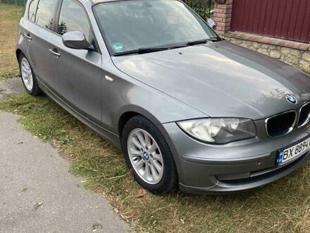 Серый БМВ 1 Серия, объемом двигателя 2 л и пробегом 318 тыс. км за 7300 $, фото 1 на Automoto.ua