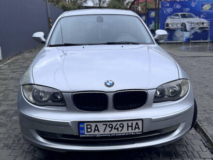 БМВ 1 Серия 2010 в Днепре (Днепропетровске) на Automoto.ua Серый БМВ 1 Серия, объемом двигателя 2 л и пробегом 220 тыс. км за 8500 $, фото 1 на Automoto.ua