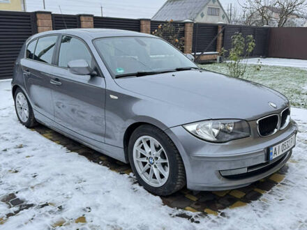 Серый БМВ 1 Серия, объемом двигателя 2 л и пробегом 335 тыс. км за 8800 $, фото 1 на Automoto.ua