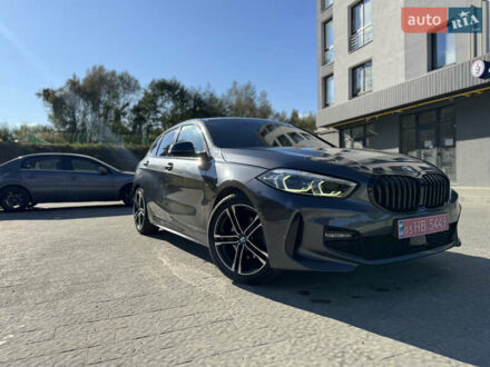 БМВ 1 Серия 2020 в Новояворовск на Automoto.ua Серый БМВ 1 Серия, объемом двигателя 2 л и пробегом 170 тыс. км за 25000 $, фото 1 на Automoto.ua