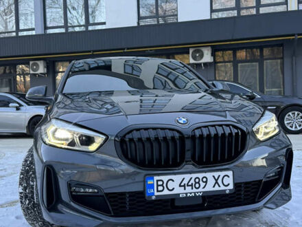 Сірий БМВ 1 Серія, об'ємом двигуна 2 л та пробігом 175 тис. км за 23500 $, фото 1 на Automoto.ua