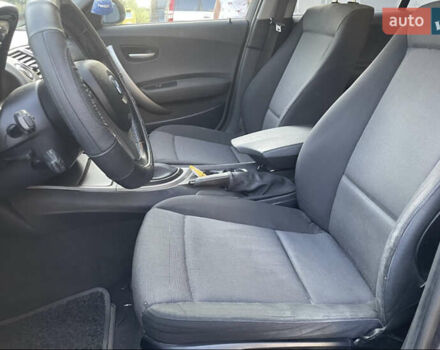 Синий БМВ 1 Серия, объемом двигателя 2 л и пробегом 217 тыс. км за 5900 $, фото 13 на Automoto.ua