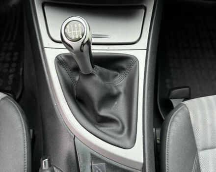 Синий БМВ 1 Серия, объемом двигателя 2 л и пробегом 280 тыс. км за 4650 $, фото 58 на Automoto.ua