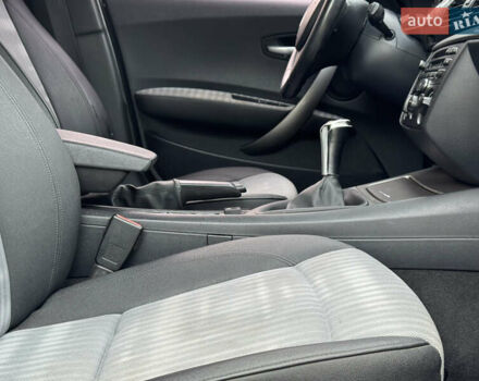 Синий БМВ 1 Серия, объемом двигателя 2 л и пробегом 299 тыс. км за 4999 $, фото 36 на Automoto.ua