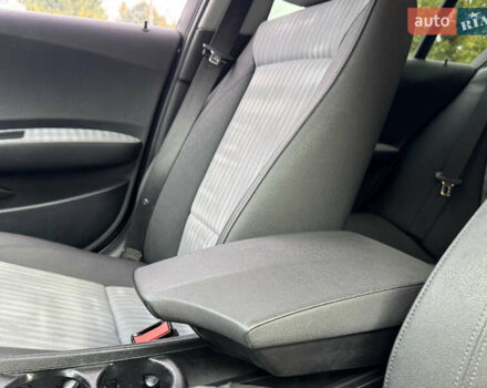 Синий БМВ 1 Серия, объемом двигателя 2 л и пробегом 299 тыс. км за 4999 $, фото 53 на Automoto.ua