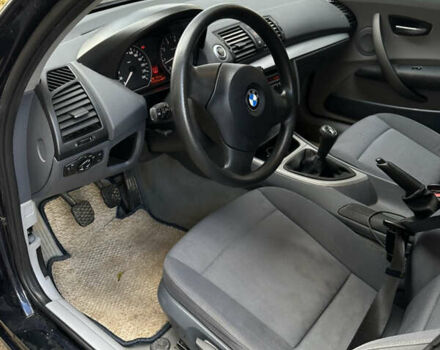 Синий БМВ 1 Серия, объемом двигателя 1.6 л и пробегом 275 тыс. км за 5450 $, фото 6 на Automoto.ua