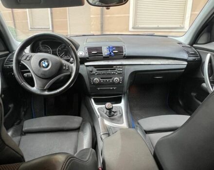 Синий БМВ 1 Серия, объемом двигателя 2 л и пробегом 249 тыс. км за 5100 $, фото 6 на Automoto.ua