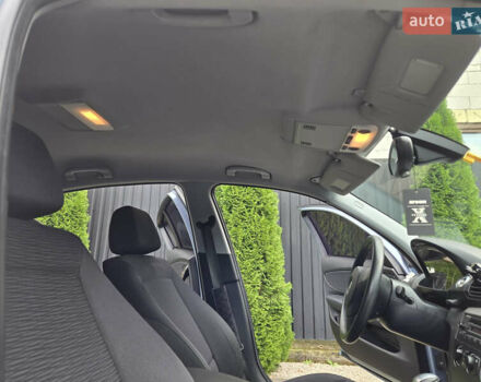 БМВ 1 Серия 2009 в Мукачеве на Automoto.ua Синий БМВ 1 Серия, объемом двигателя 2 л и пробегом 280 тыс. км за 7500 $, фото 13 на Automoto.ua