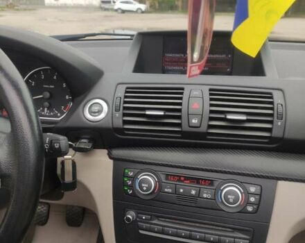 Синий БМВ 1 Серия, объемом двигателя 2 л и пробегом 183 тыс. км за 10000 $, фото 6 на Automoto.ua