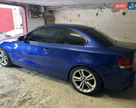 Синий БМВ 1 Серия, объемом двигателя 2 л и пробегом 250 тыс. км за 10500 $, фото 1 на Automoto.ua