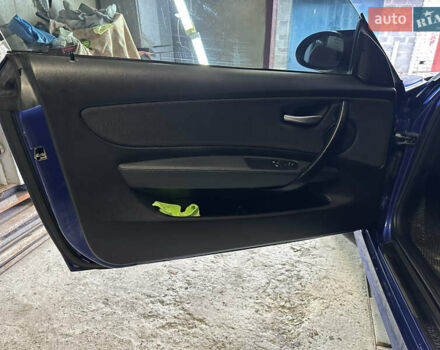 Синий БМВ 1 Серия, объемом двигателя 2 л и пробегом 250 тыс. км за 10500 $, фото 31 на Automoto.ua