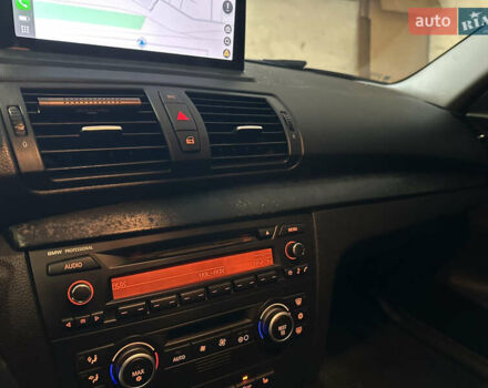 Синий БМВ 1 Серия, объемом двигателя 2 л и пробегом 250 тыс. км за 10500 $, фото 24 на Automoto.ua